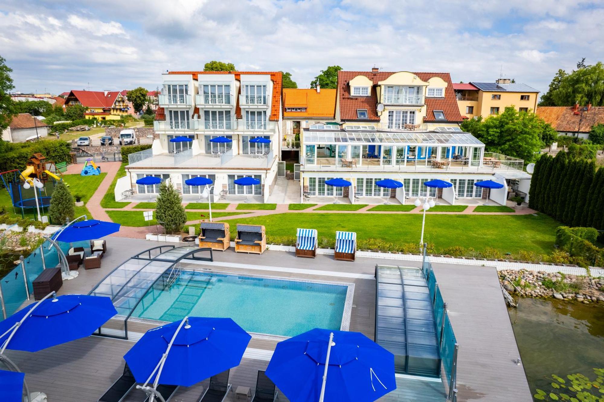 Villa Le Lux Mikołajki エクステリア 写真